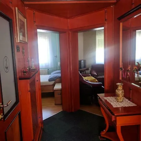 Apartman Dom In Vrt 1 Apartman *